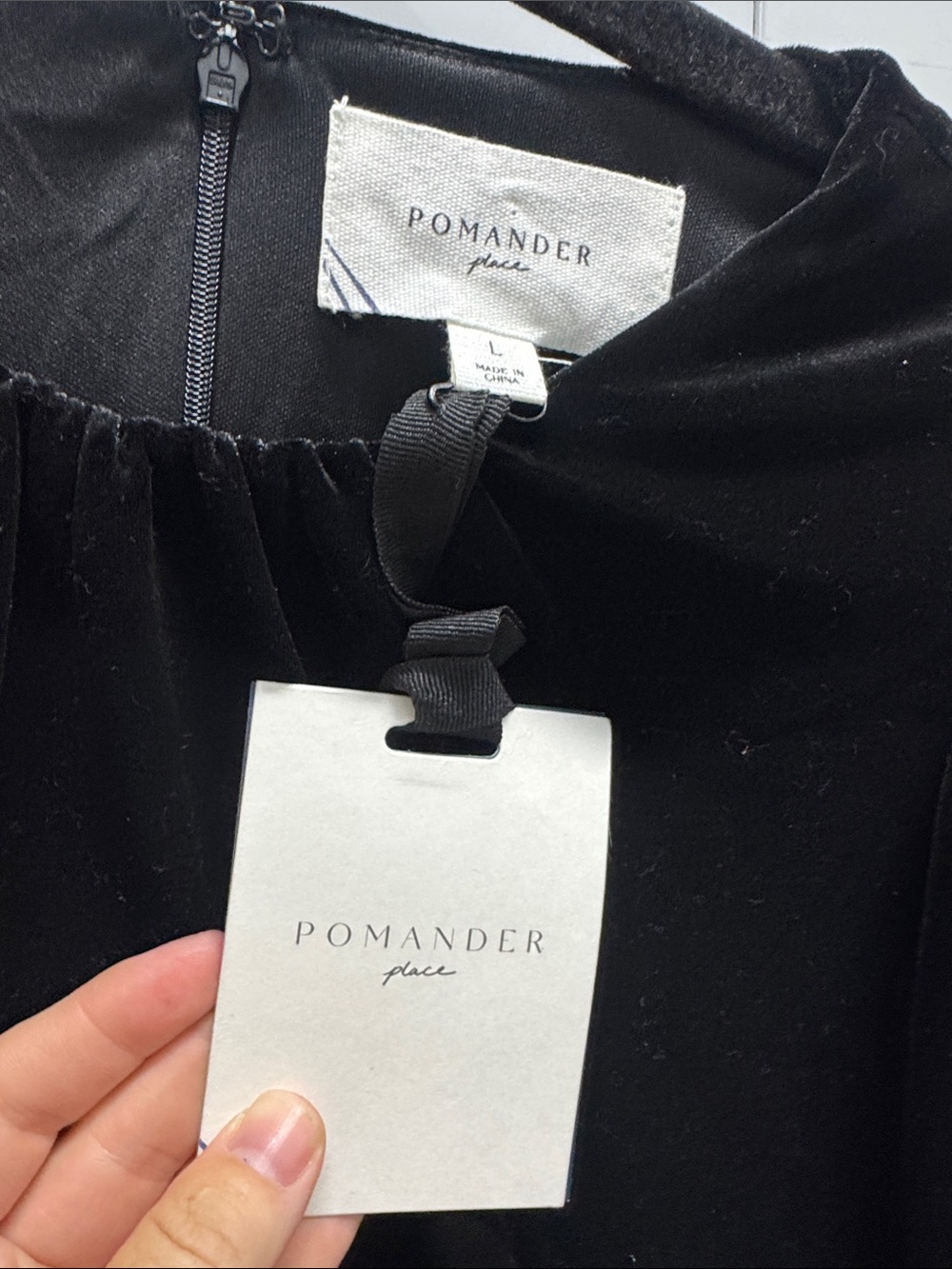 NWT!!! Pomander Place- Midi Dress with Puff Sleeves- Nicolette dress, L - Picture 5 of 8